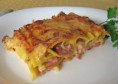 Sajttal és füstölt hússal töltött cannelloni